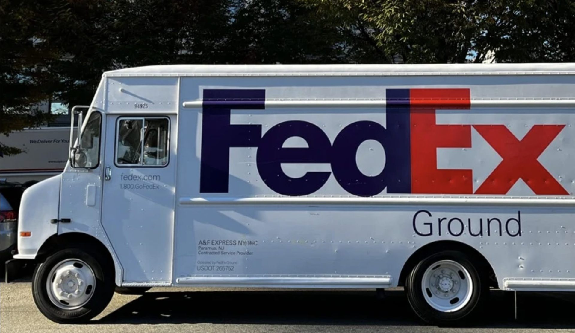 Types of FedEx Routes Available for Purchase